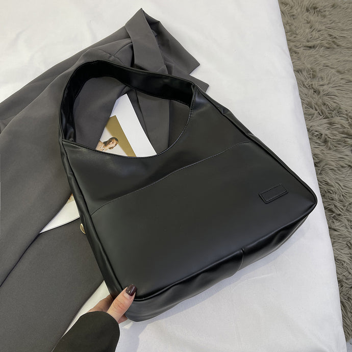 Thepremiumleather Retro Hobo Bag