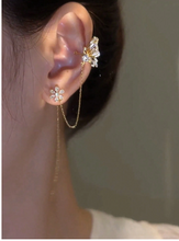 Load image into Gallery viewer, Korean Butterfly Earrings